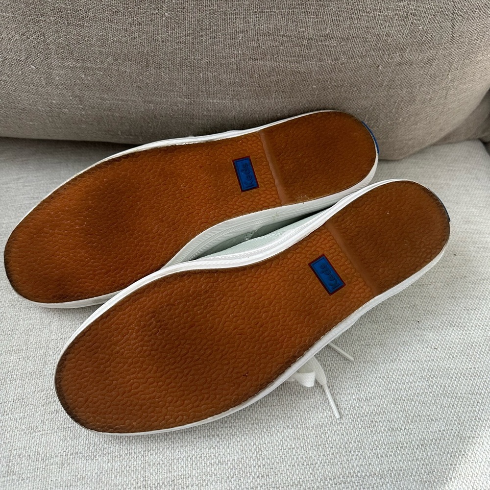 Keds. Size 7. - Picture 2 of 4